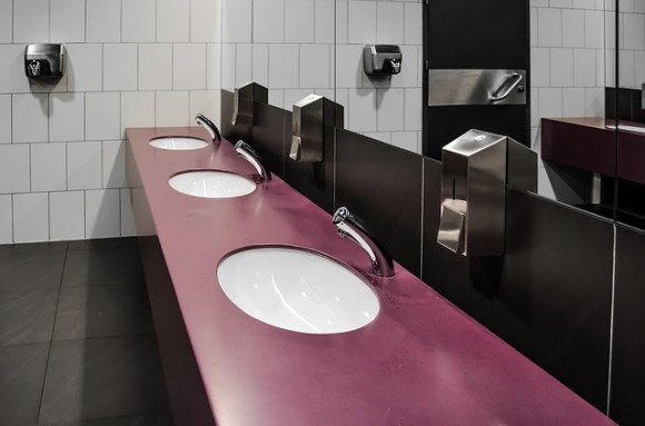 men-ladiesroom-rule